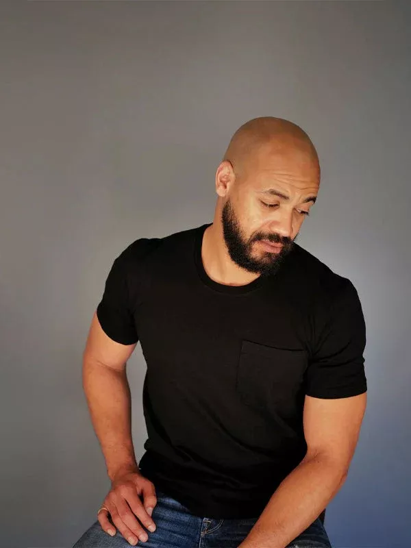Avant Tee: Black