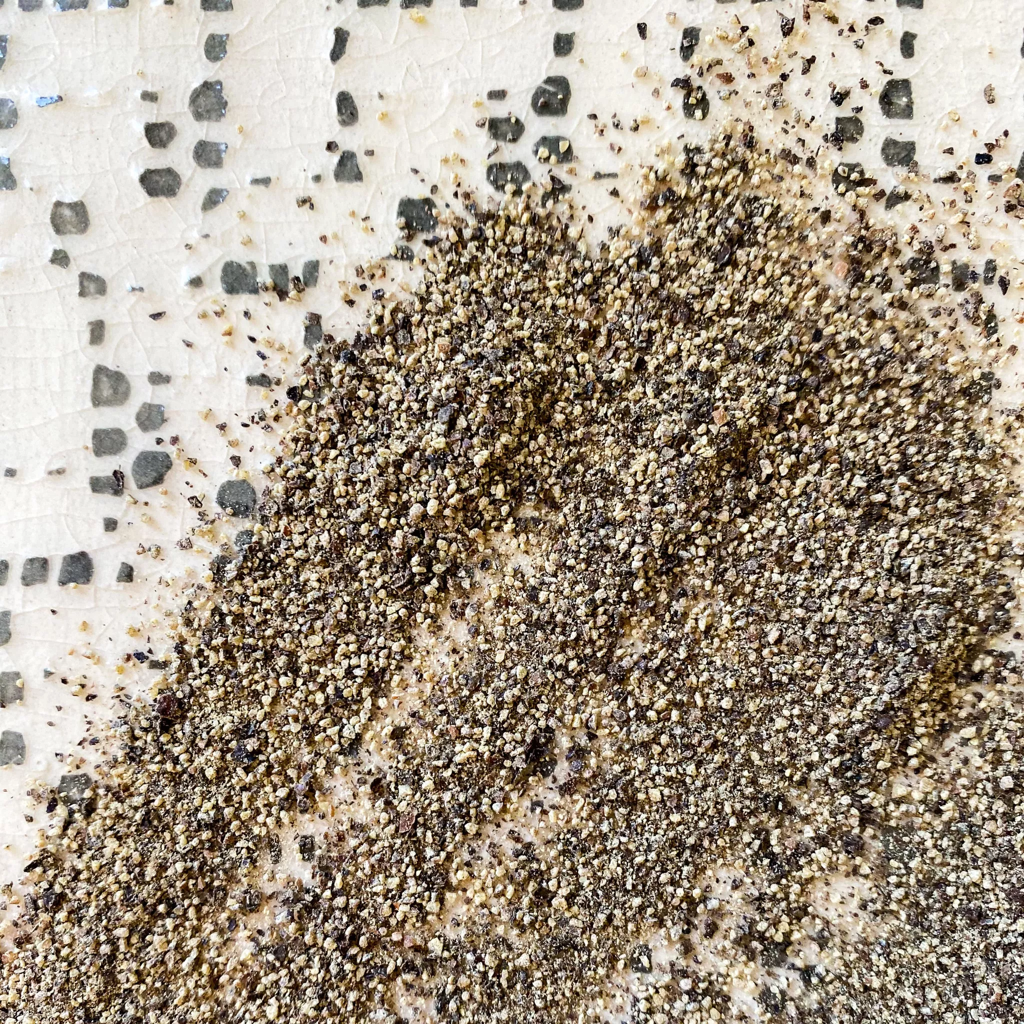 Black Peppercorns - Ground