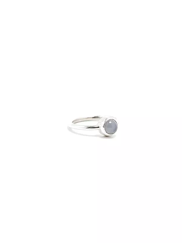 Chalcedony Aura Ring: Silver