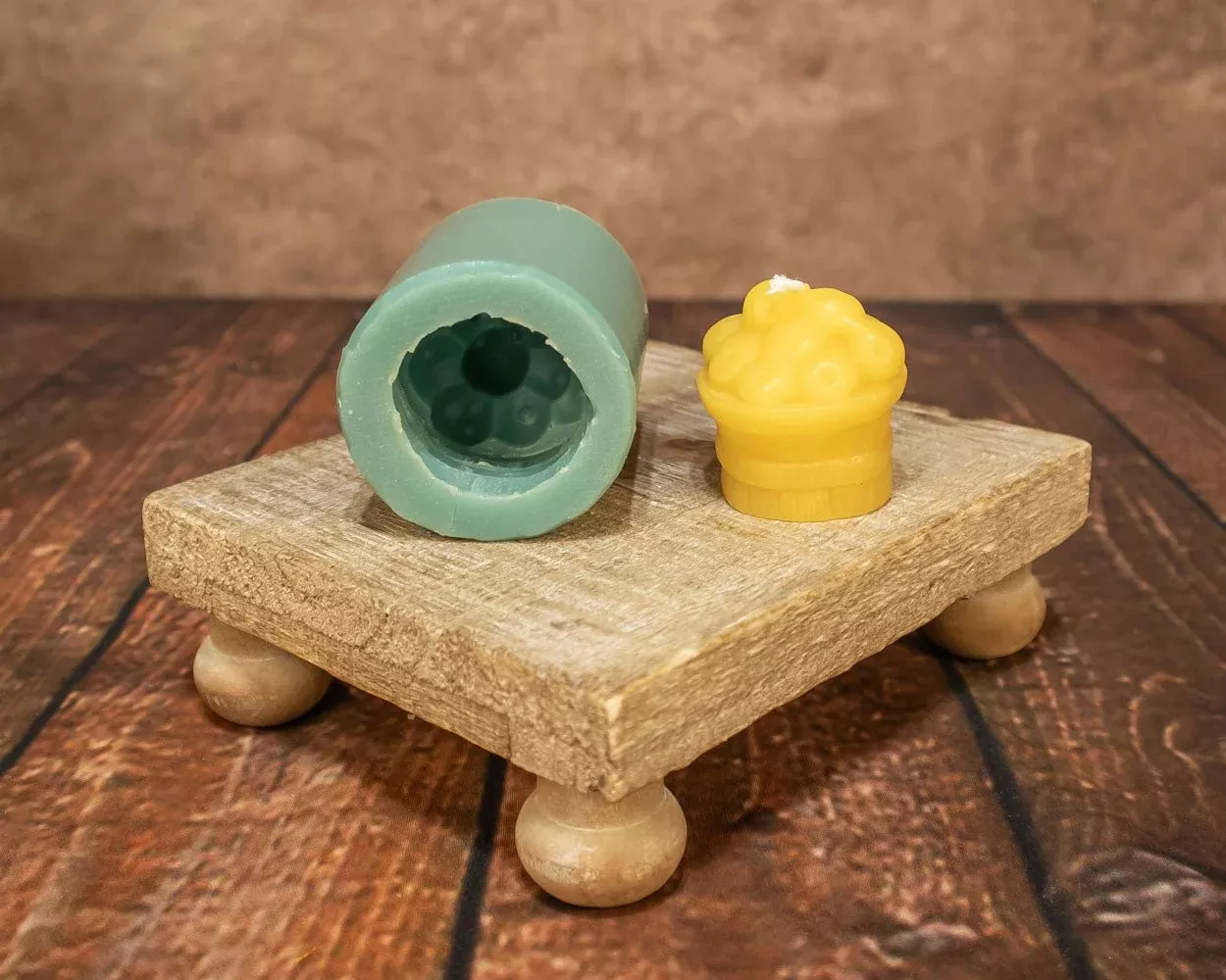 Discontinued Apples & Basket Mold