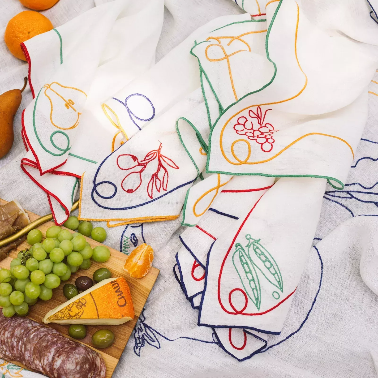 Fete Embroidered Napkins (Set of 4)