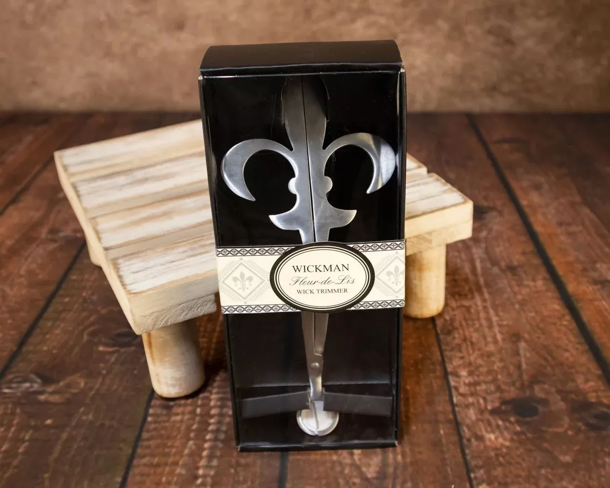 Fleur De Lis Wick Trimmer