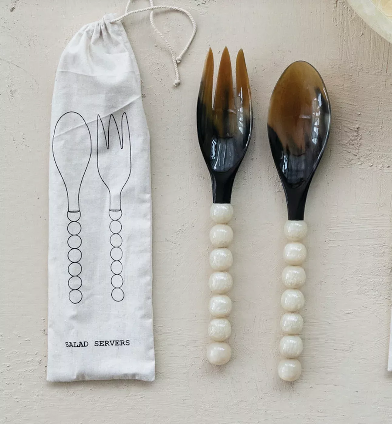 Horn Salad Servers