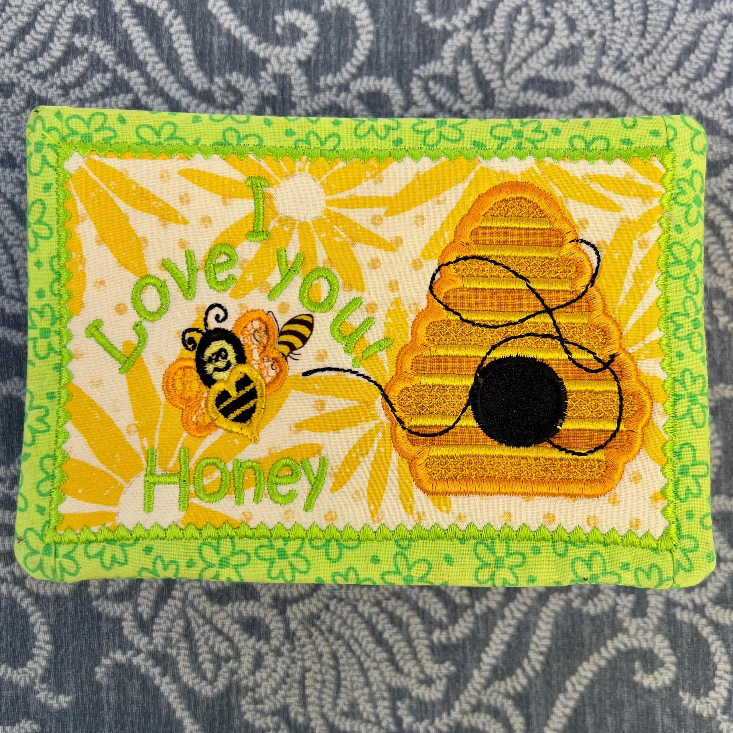 ‘I Love You Honey’ Mug Rug- Machine Embroidery
