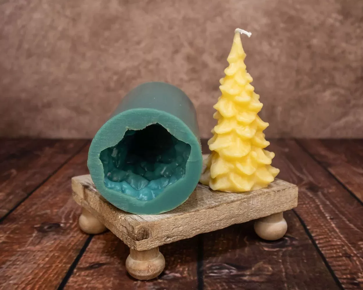 Medium Pine Tree Mold