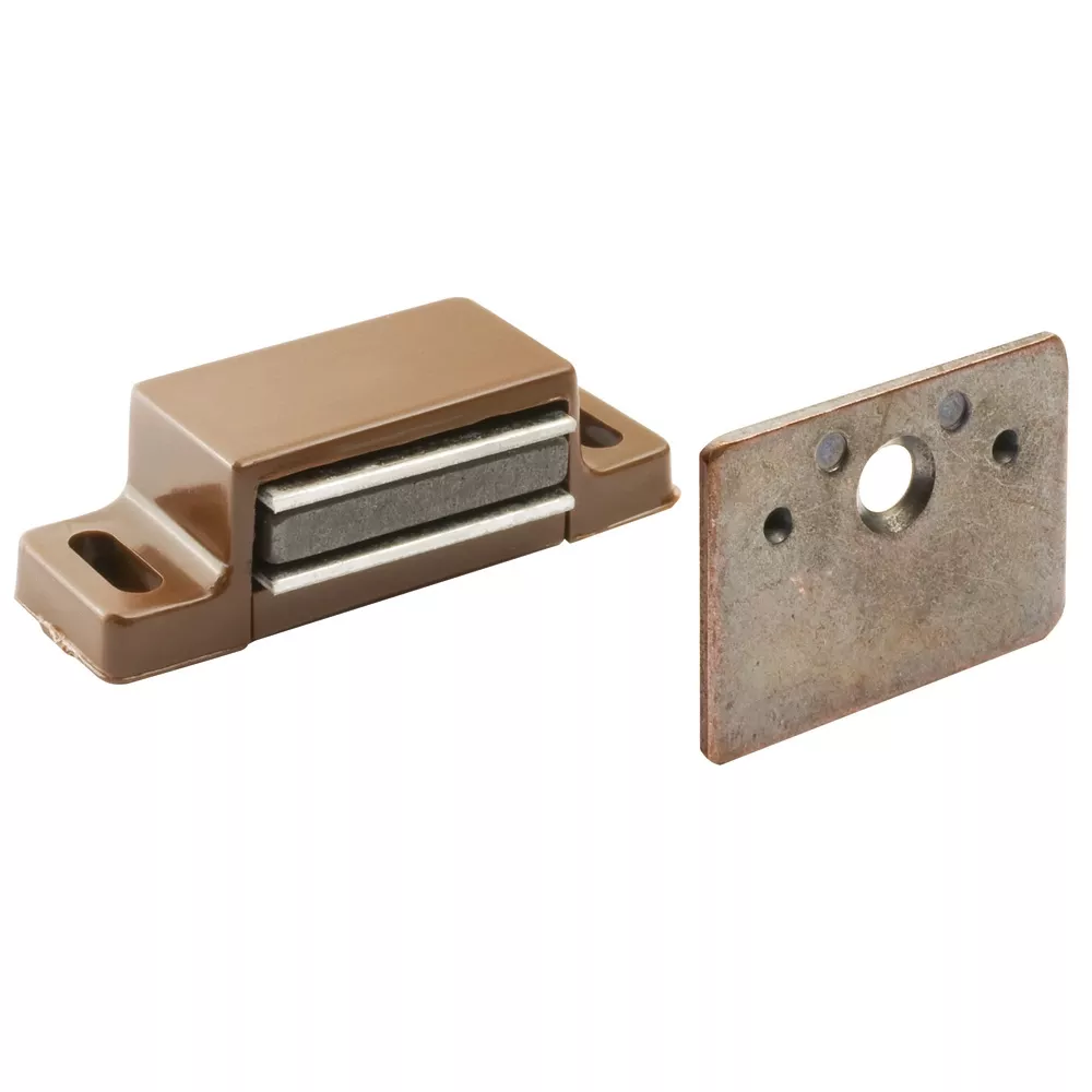 Narrow Profile Magnetic Catch