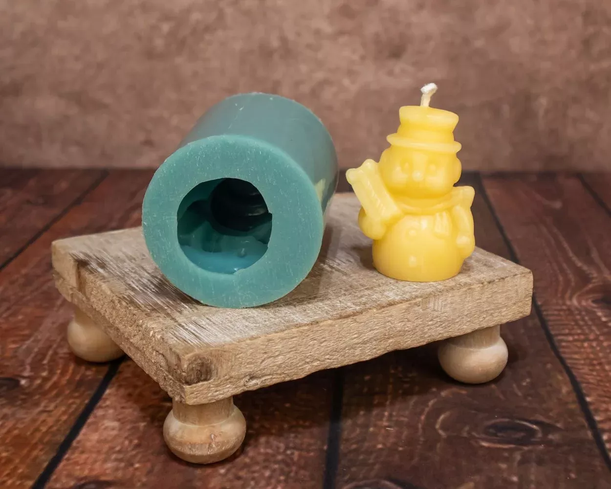 Snowman w/ Gift Mold for Beeswax Candle-making